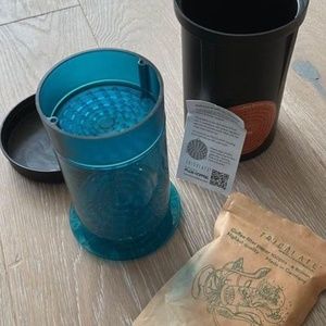 Tricoloate pour over coffee filter brewer (teal, blue, green)